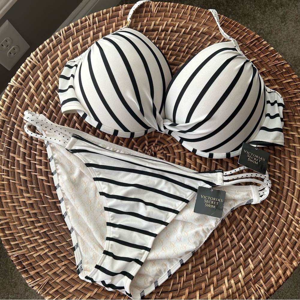 NWT Victoria’s Secret Very Sexy Maldives Twist Front Demi Halter Bikini